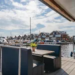 Bådhotel Harbour At Uitgeestermeer View 3*
