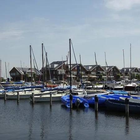 Modern Houseboat With Air Conditioning Located In Marina