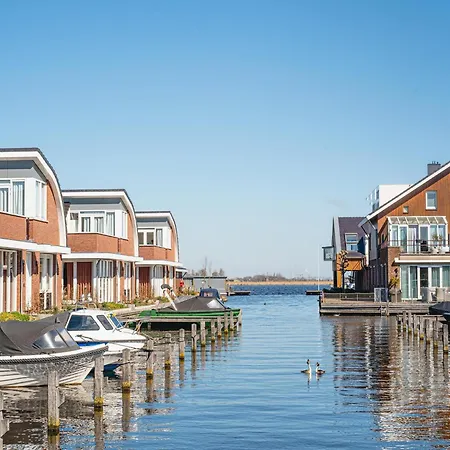 Hotel na wodzie Harbour At Uitgeestermeer View