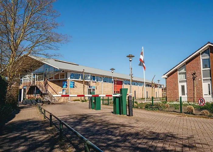 ספינת מלון Harbour At Uitgeestermeer View 3*